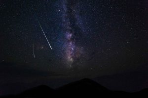 Meteorenregen Perseïden fotograferen in Augustus - Vallende sterren